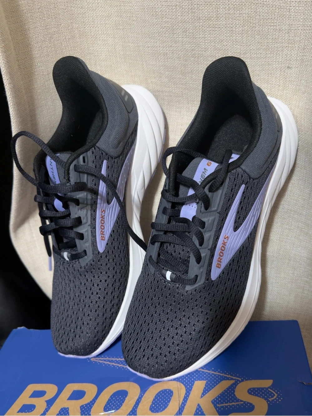 Brooks Anthem 6 Women's Graphite Running Shoes Size 8.5 - Picture 1 of 6